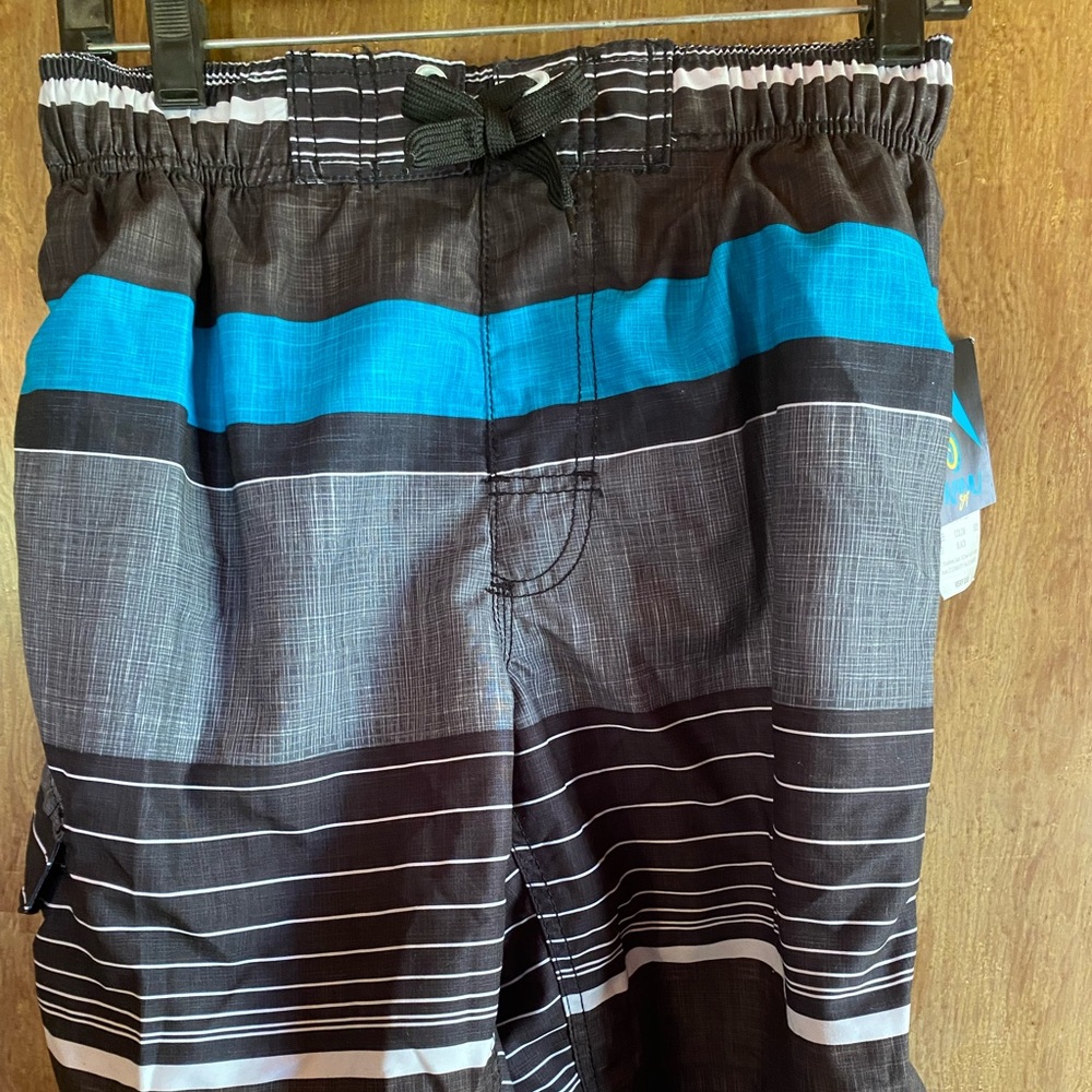 Kanu surf Black and Blue Striped Swim Shorts men’s size Small  NWt